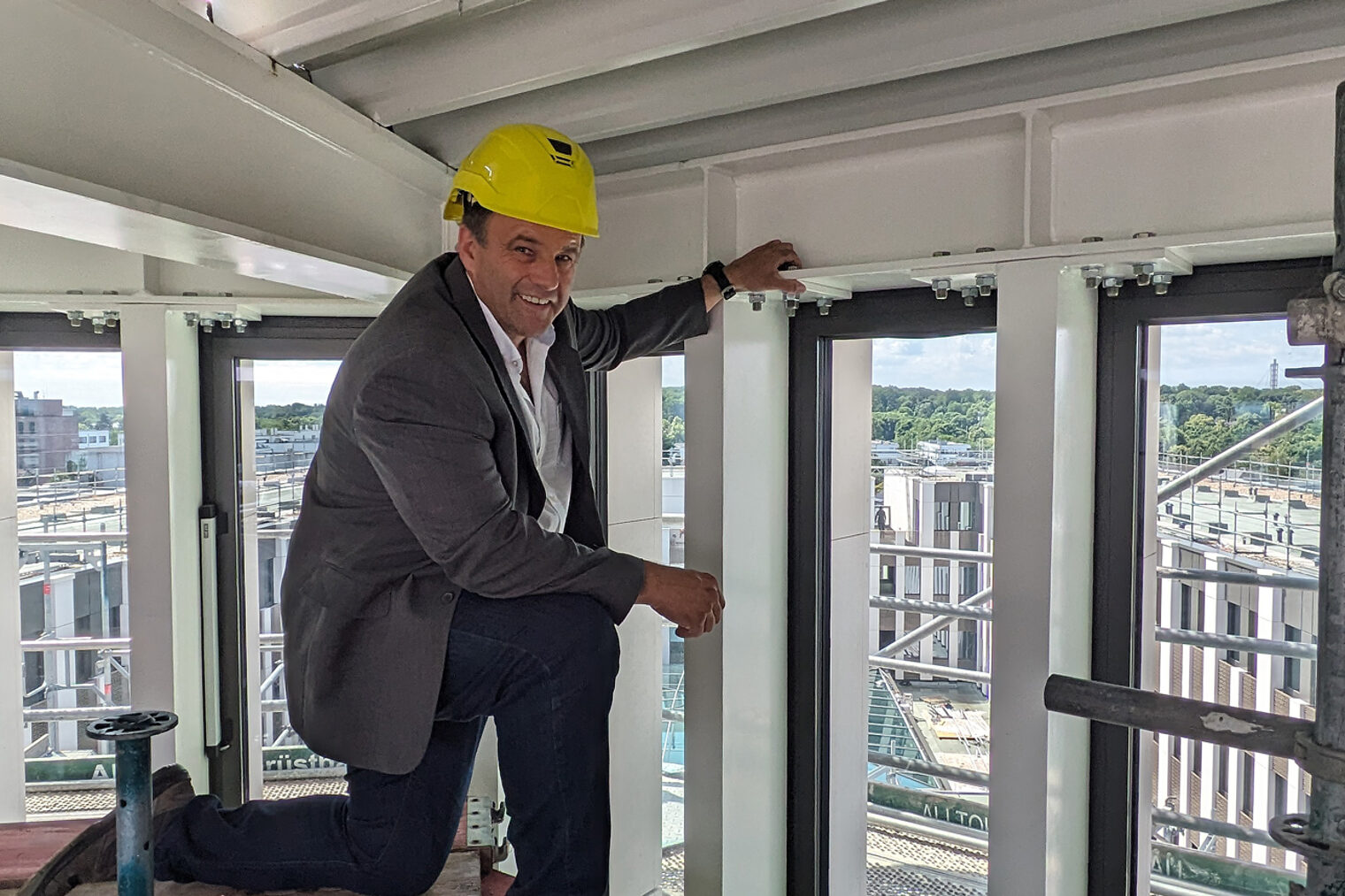 Walter Heinrichs steht exemplarisch für die vielen Sachverständigen des Handwerks, die in den verschiedensten Gewerken unterwegs sind. Sie prüfen, schlichten, bewerten. Walter Heinrichs steht exemplarisch für die vielen Sachverständigen des Handwerks, die in den verschiedensten Gewerken unterwegs sind. Sie prüfen, schlichten, bewerten.
