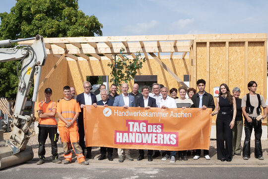 Am Richtfest des EinRaum+ wird auch der Tag des Handwerks am 20.09.2025 angekündigt. 