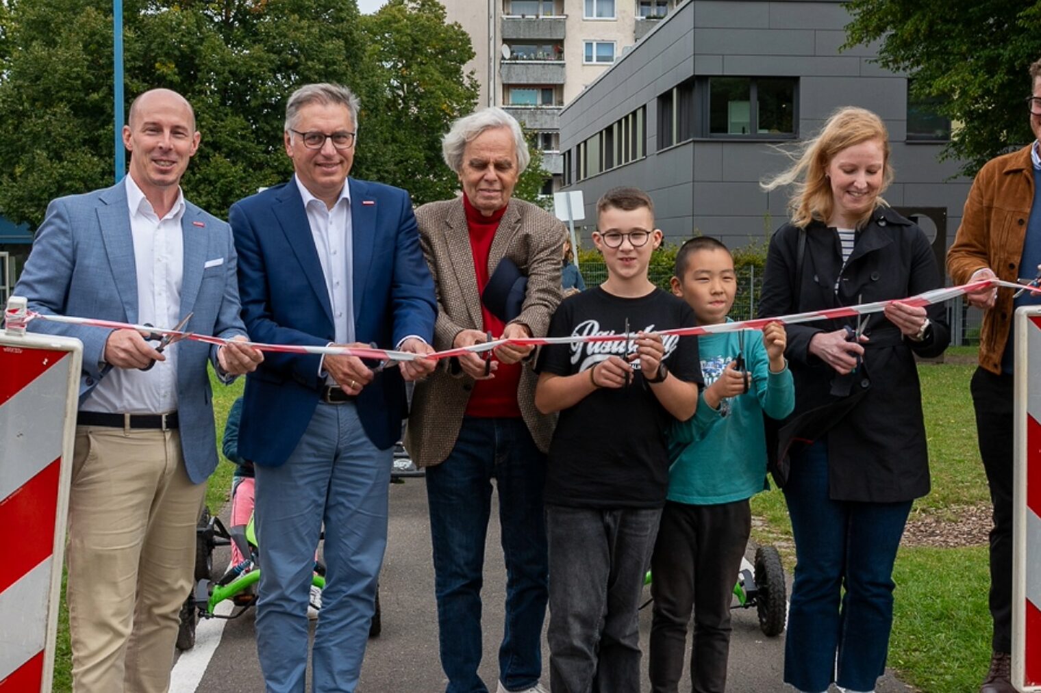 Einweihung der neue Spielstraße für die OGS Driescher Hof in Aachen.