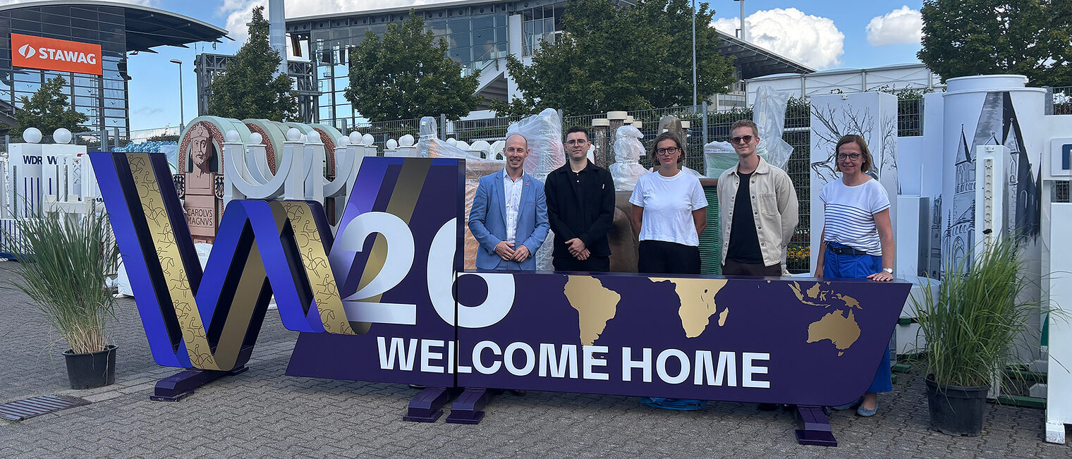 Gruppenbild (v.l.n.r.) HWK-Präsident Marco Herwartz, Sascha Meier, Conrad Bug, Charlotte Struck und ALRV-Vorständin Birgit Rosenberg auf dem CHIO-Gelände